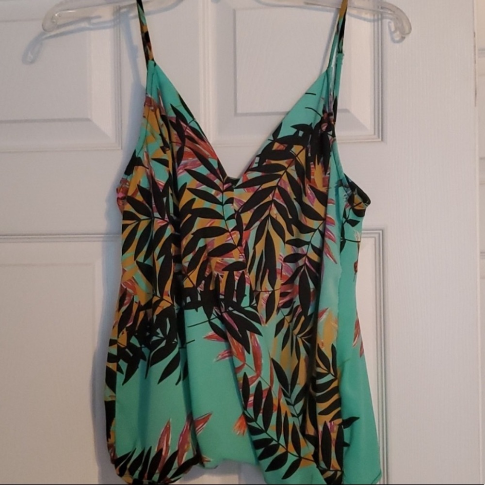 Tropical Tank Top 🌴 from Honey Punch